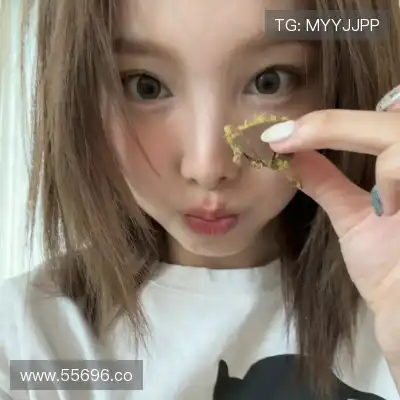 劳麟非